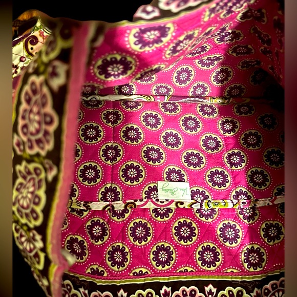 Vera Bradley large purple paisley tote bag in great pre-owned condition - Picture 5 of 6